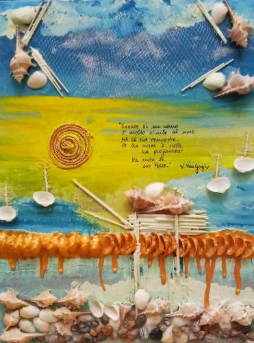 067-Dragani-Lucia-Perle-dautore-Acrilico-su-tela-con-sassi-veri-della-costa-abruzzese-e-conchiglie-sintetiche-40x50cm