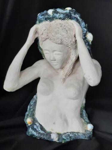 250-Dolara-Piero-Alba-di-primavera-Scultura-argilla-rossa-cotta-con-engobio-bicolore-20x10x30-cm