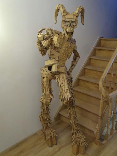 325 - Mathieu-Gilmaire-Math-Yoo - Ca-tire-mort-de-rire - 80x185-cm - Carton-et-colle